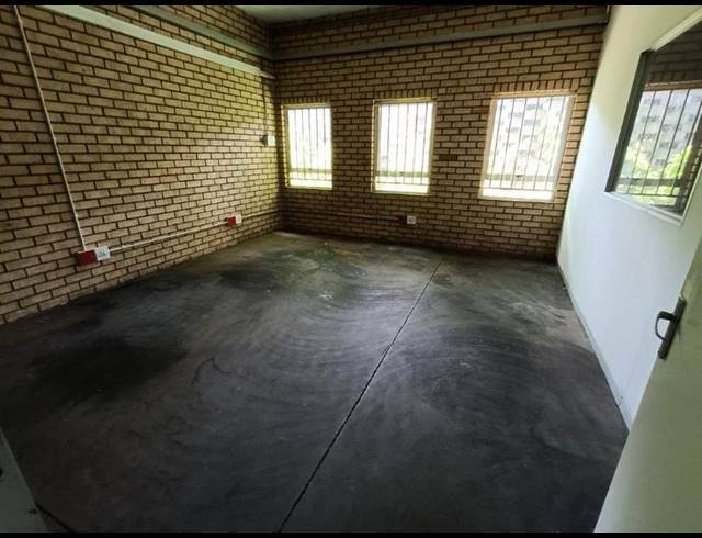 INDUSTRIAL PROPERTY TO RENT IN LINBRO PARK